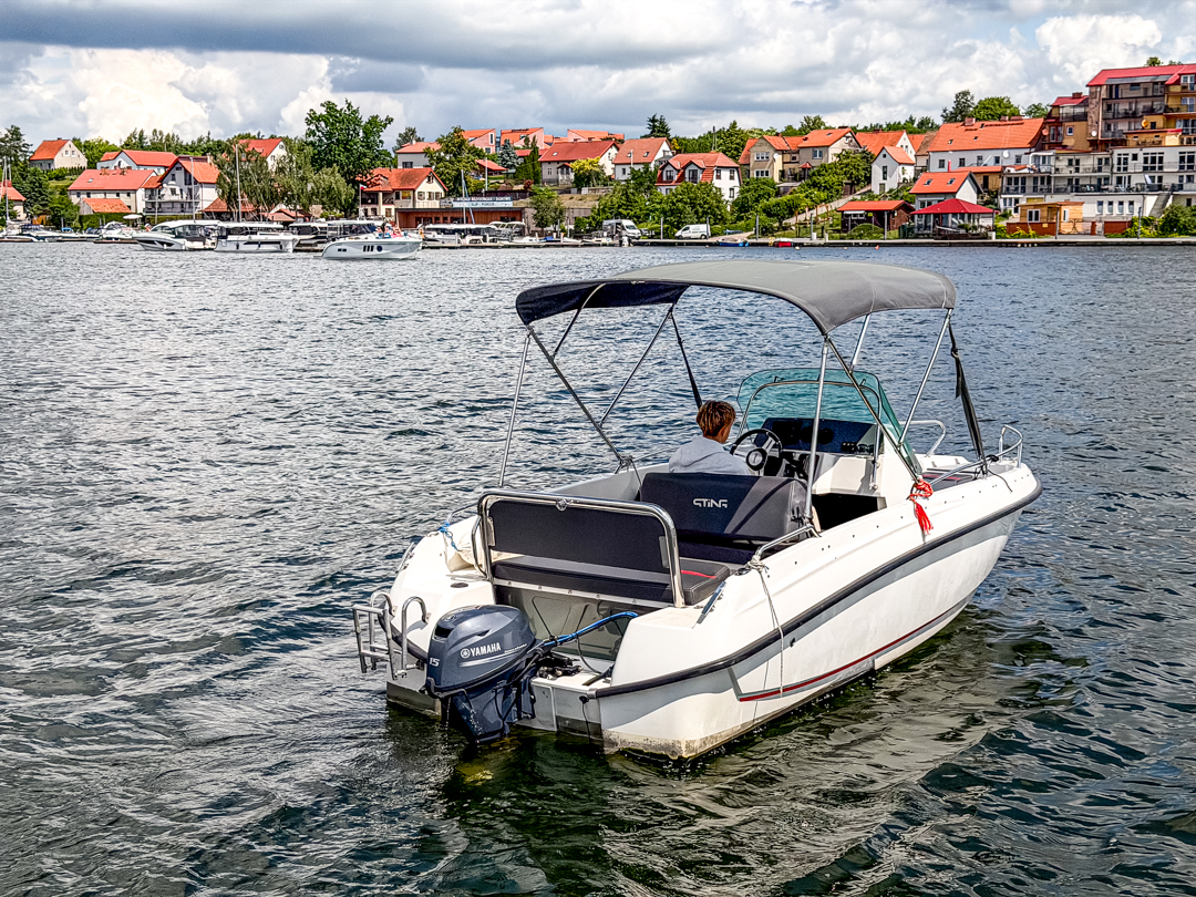 yachting-4-motorowki-na-wynajem--18