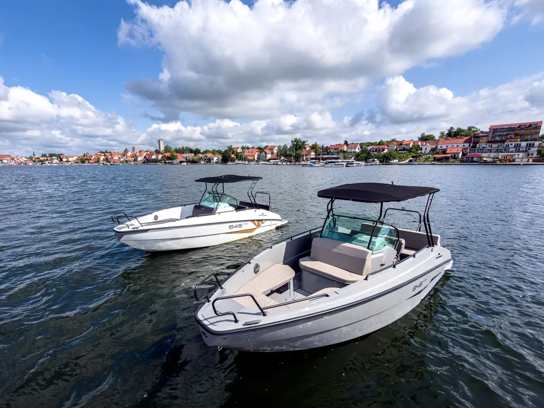 yachting-4-motorowki-na-wynajem-northmaster-645-ttop-boracay-7