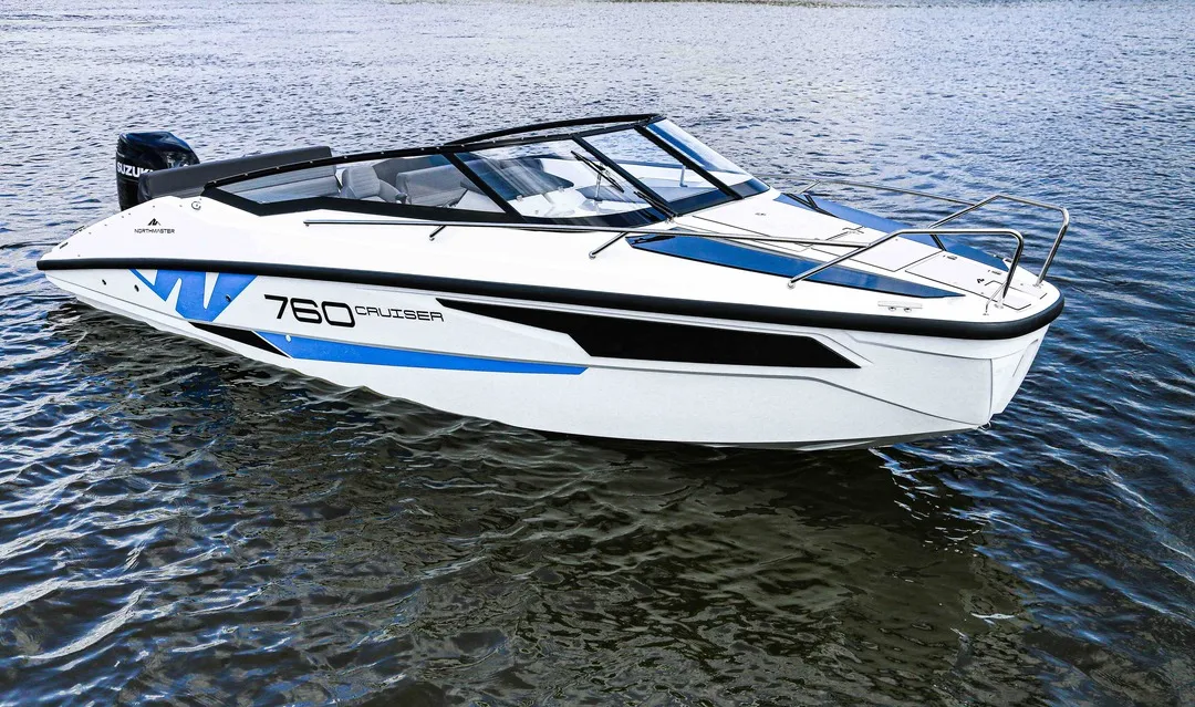 yachting4-lodzie-motorowe-wegorzewo-najem-czarter-northmaster-open760-3