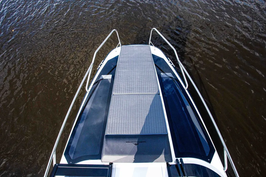 yachting4-lodzie-motorowe-wegorzewo-najem-czarter-northmaster-open760-5